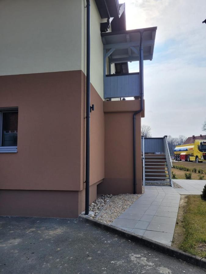 Ferienwohnung Stoisser Мурекк Екстер'єр фото
